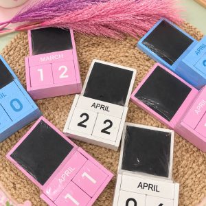 Mini Wooden Block Perpetual Desk Calendar